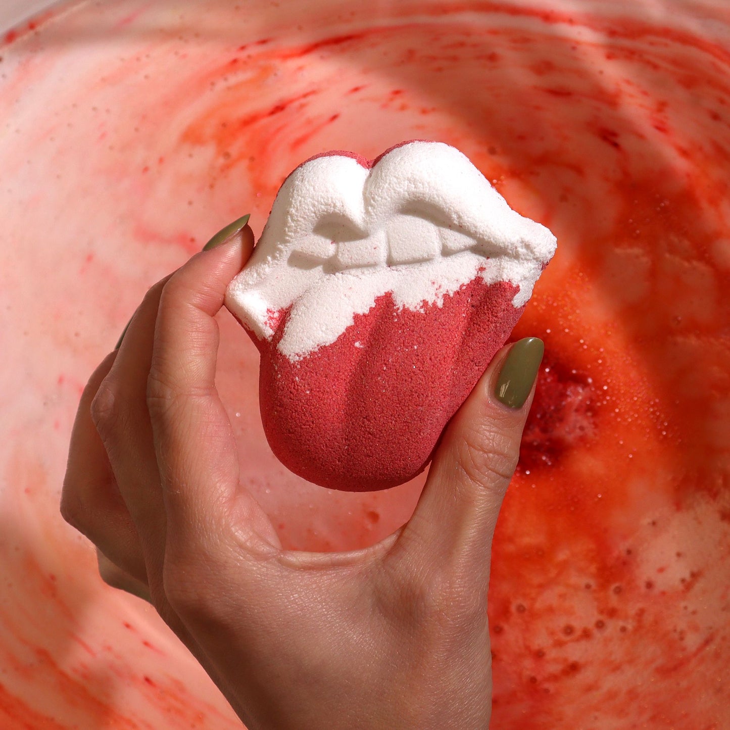 Lips Bath Bomb | Raspberry & Pomegranate | 60g | Vegan Fun Bath Gift | Handmade in UK | Stocking Filler