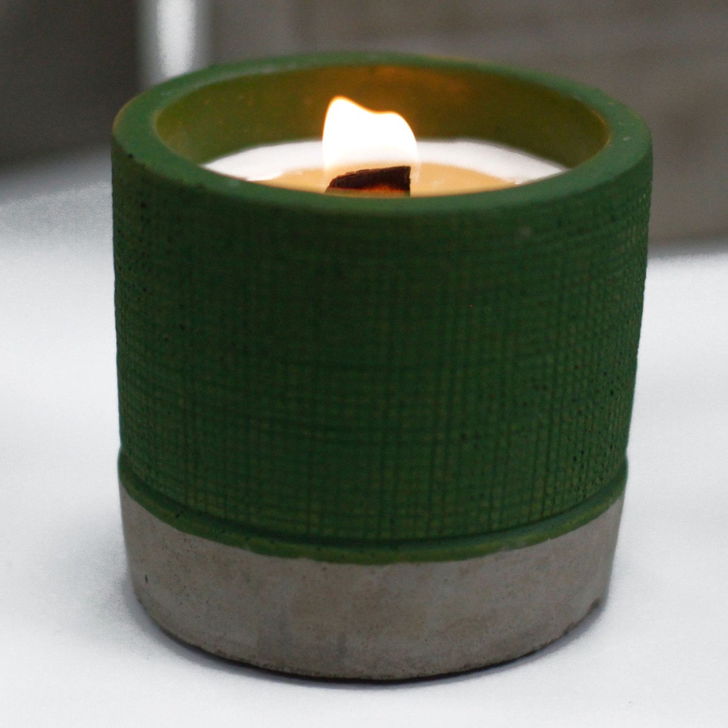 Sea Moss & Herbs Concrete Candle | Wooden Wick | Green Pot | Amber & Calm