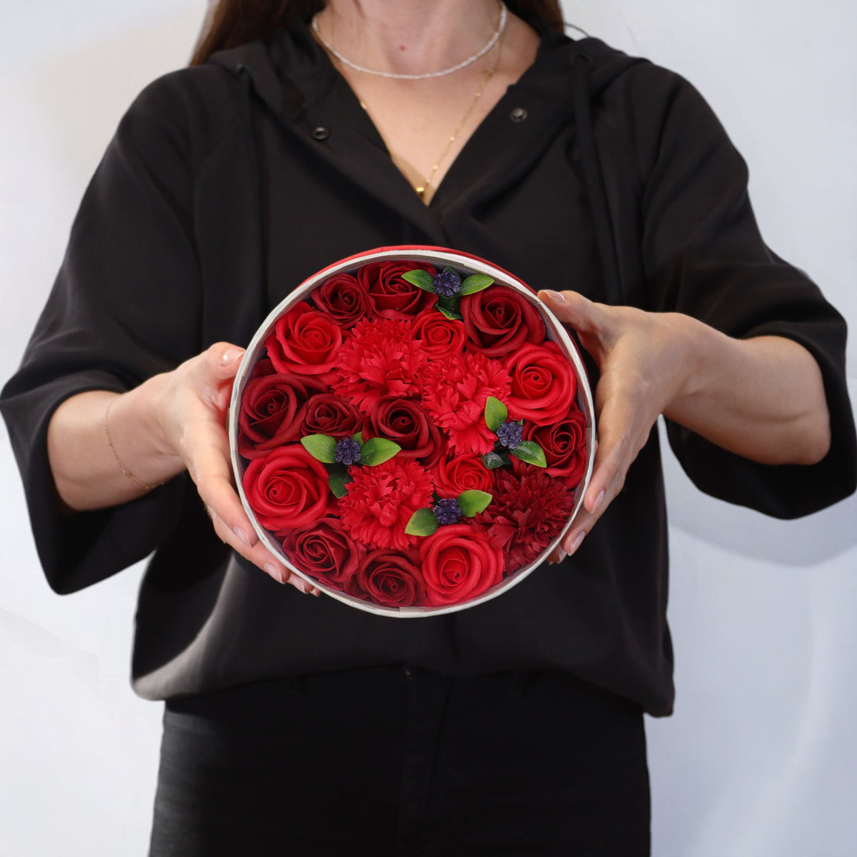 Classic Red Roses Soap Flower Round Gift Box | Romantic Luxury Gift | Amber & Calm