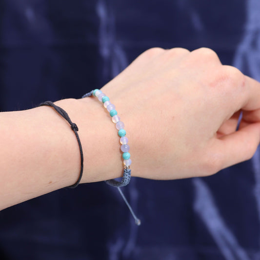 Pisces Zodiac Crystal Candle with Gemstone Bracelet | Star Sign Gift for Her