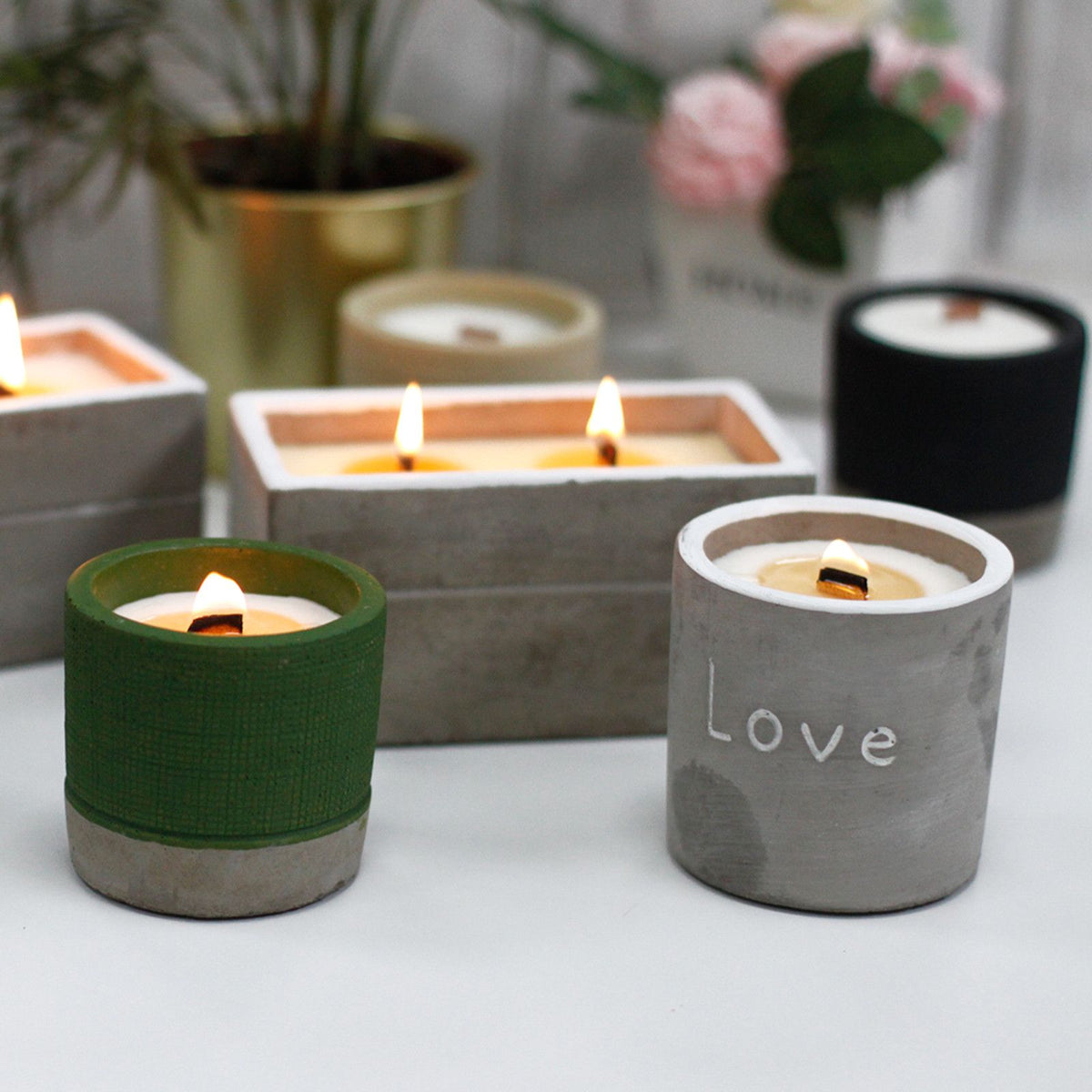 Crushed Vanilla & Orange Concrete Candle | Wooden Wick | Large Round | Amber & Calm