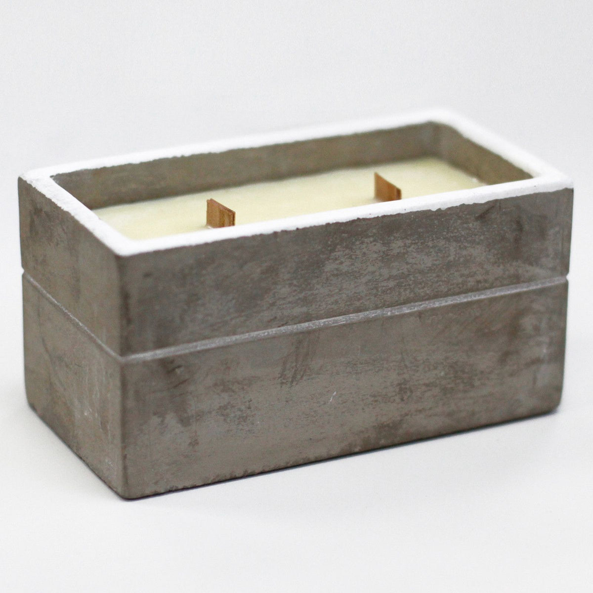 Spiced South Sea Lime Concrete Candle | Wooden Wick | Large | Amber & Calm