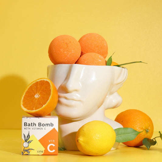 Vitamin C Bath Bomb with Essential Oils | Brightening & Uplifting | 115g | Amber & Calm