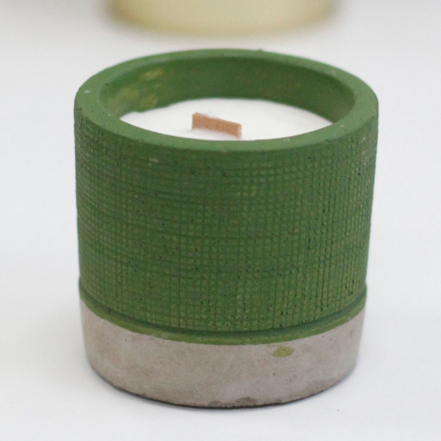 Sea Moss & Herbs Concrete Candle | Wooden Wick | Green Pot | Amber & Calm