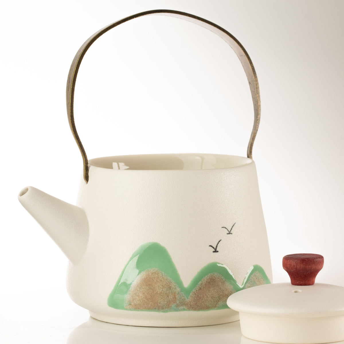 Thousand Miles Ceramic Tea Set — Teapot, 4 Cups & Ceremonial Cloth | Bamboo Grip